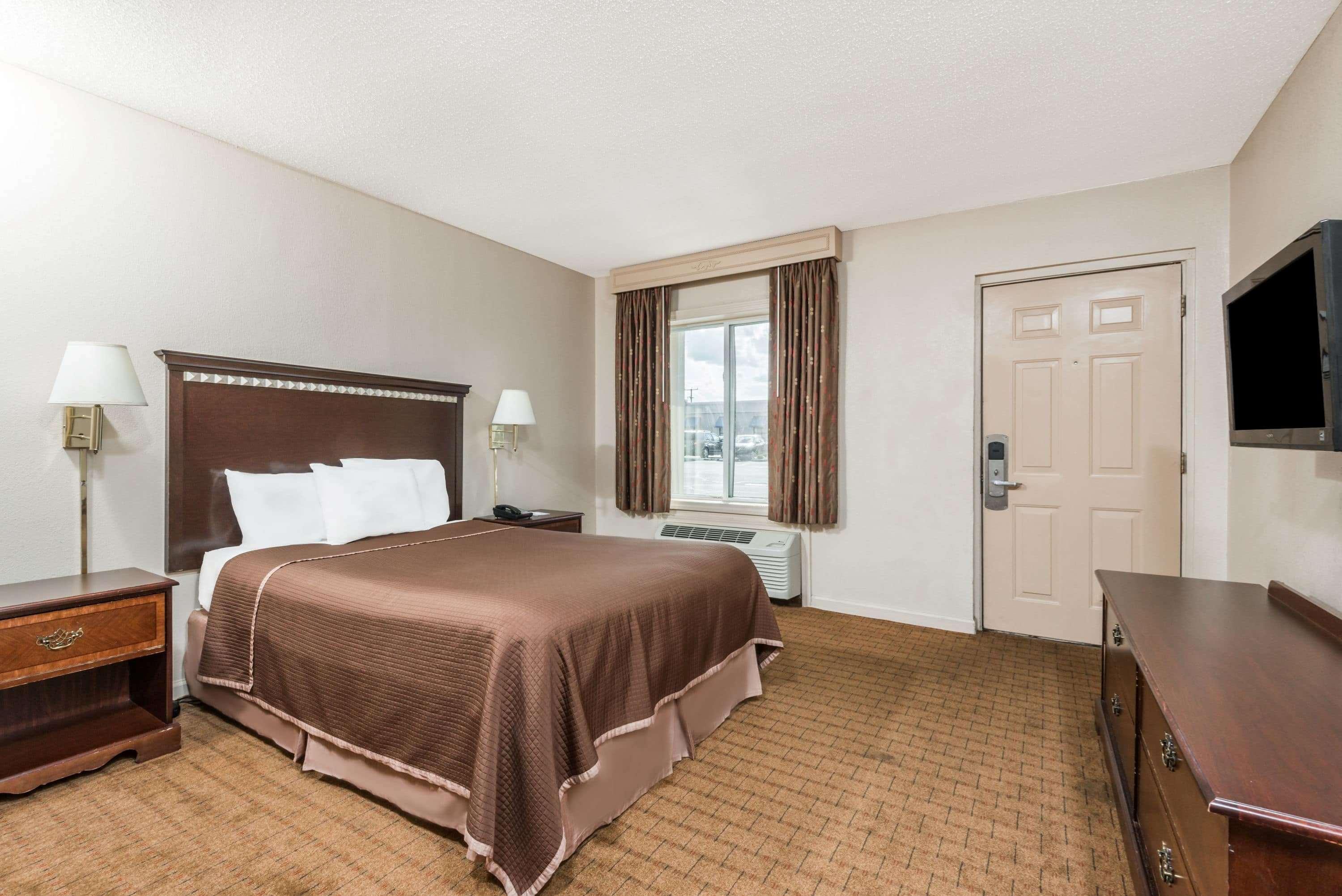 Howard Johnson By Wyndham Springfield Buitenkant foto